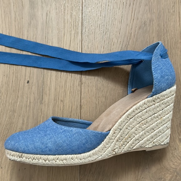 Chambray blue espadrilles - Picture 4 of 6